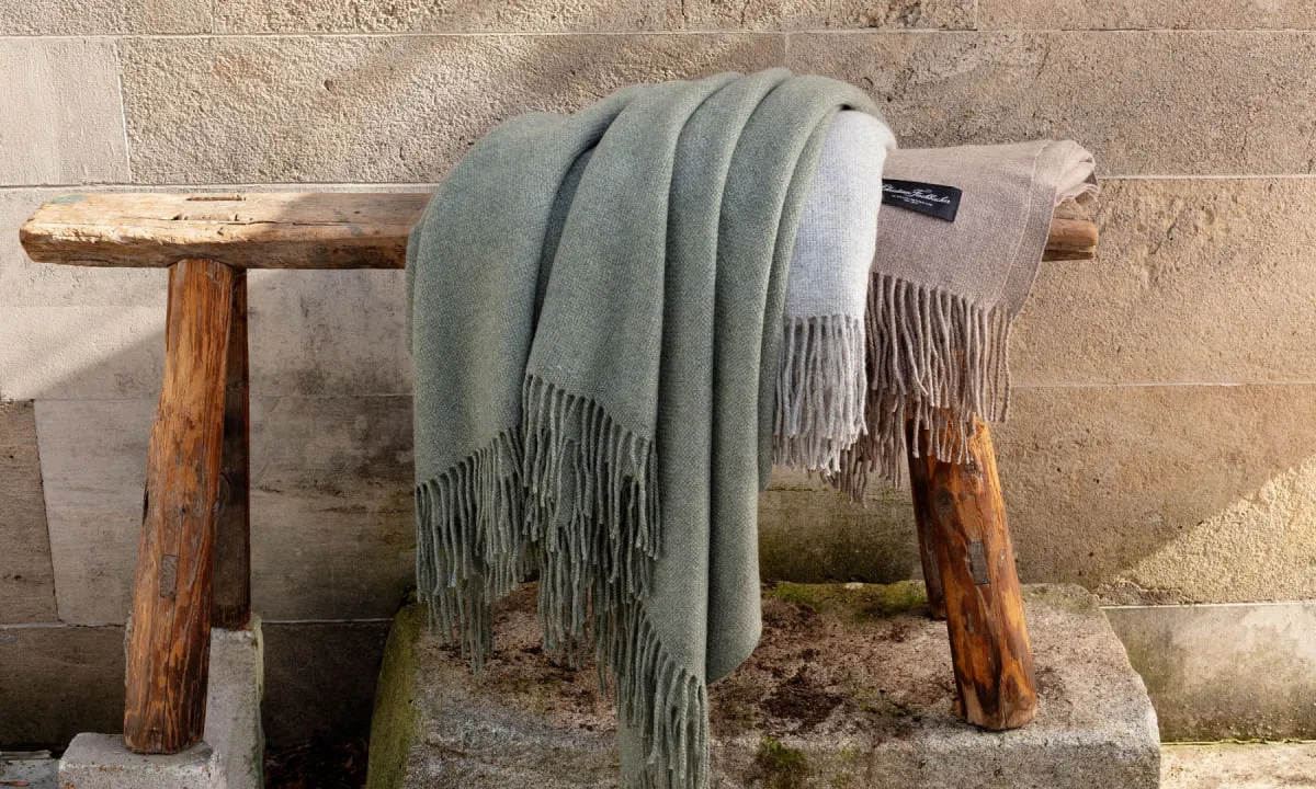 Decken und Kissen als Wohnaccessoires